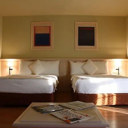 Hotel Yacht Club 5*