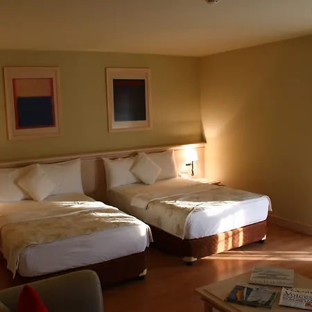 Yacht Club Hotel 5*