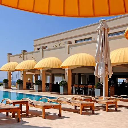Hotel Yacht Club