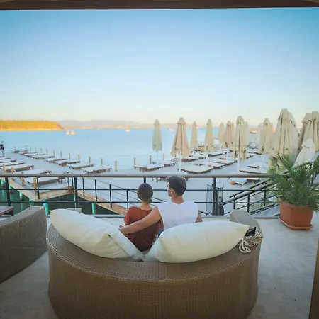 Yacht Club فندق ديديم