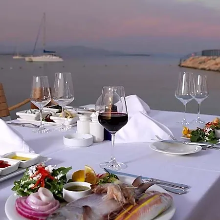 Hotel Yacht Club