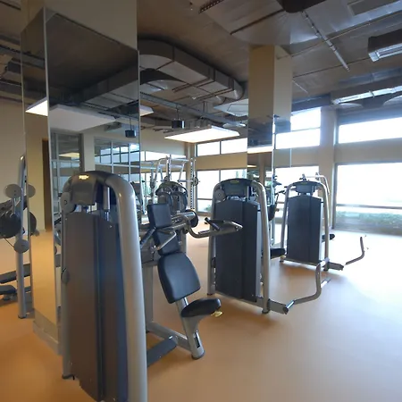 Yacht Club Szálloda