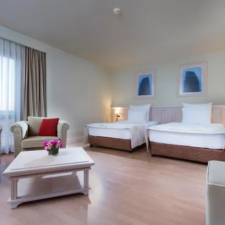 Yacht Club فندق ديديم