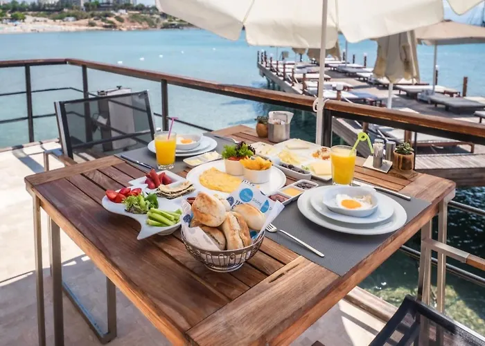 Yacht Club 5* Didim
